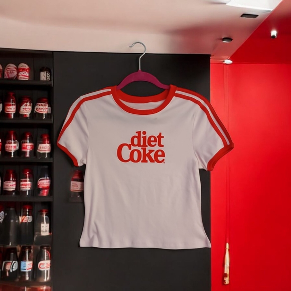 Diet Coke Cropped Pink and Red T-Shirt NWOT - Picture 9 of 9